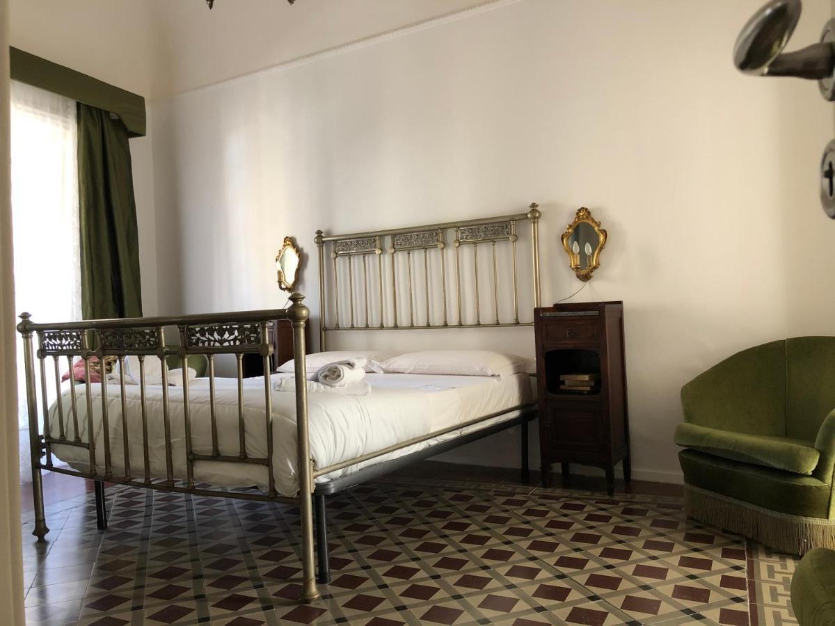 Ferienwohnung La Casa Sulla Piazza Enna Exterior foto