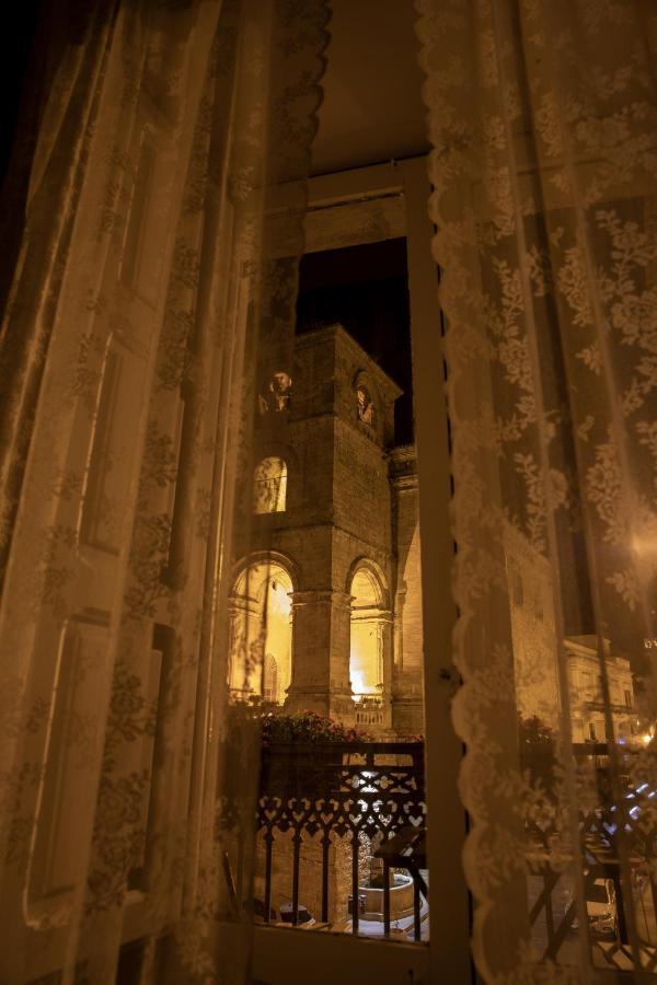 Ferienwohnung La Casa Sulla Piazza Enna Exterior foto