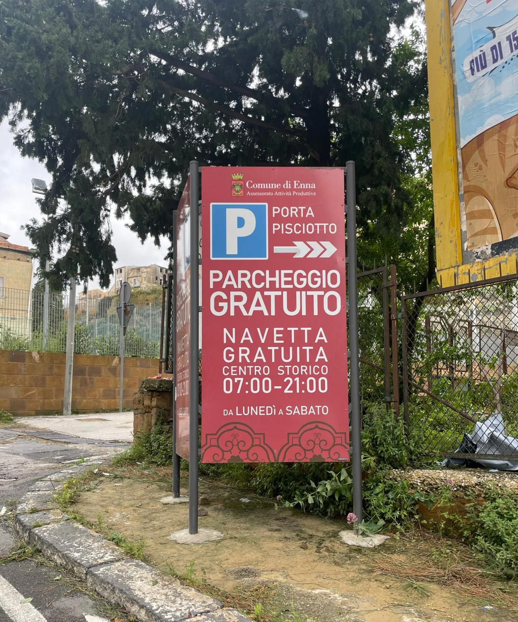 Ferienwohnung La Casa Sulla Piazza Enna Exterior foto